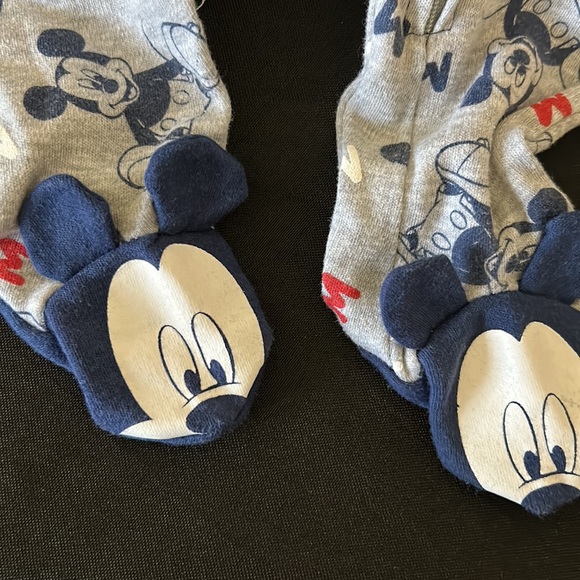 Disney Baby Mickey feet sleeper - Picture 3 of 4